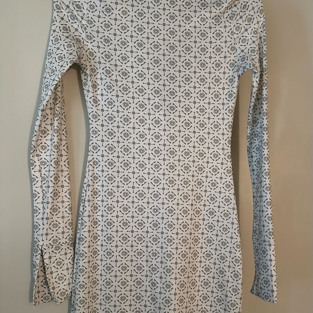 Patterned Long Sleeve Button Dress - Picture 4 of 5